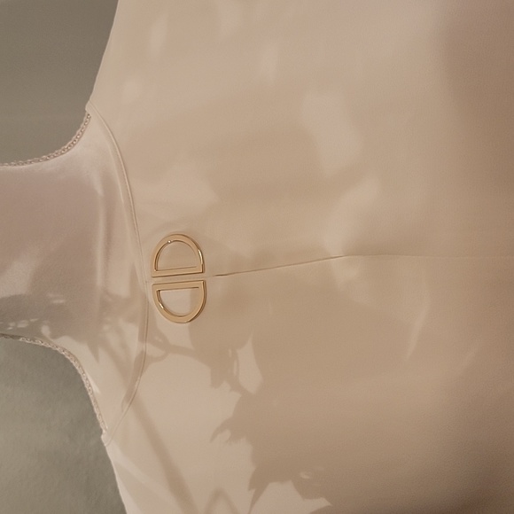 DKNY long sleeve blouse size M white color - Picture 4 of 12